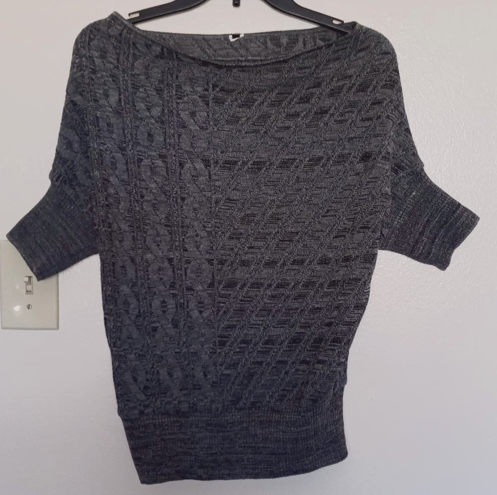 Gray Mid-Sleeve Sweater Top